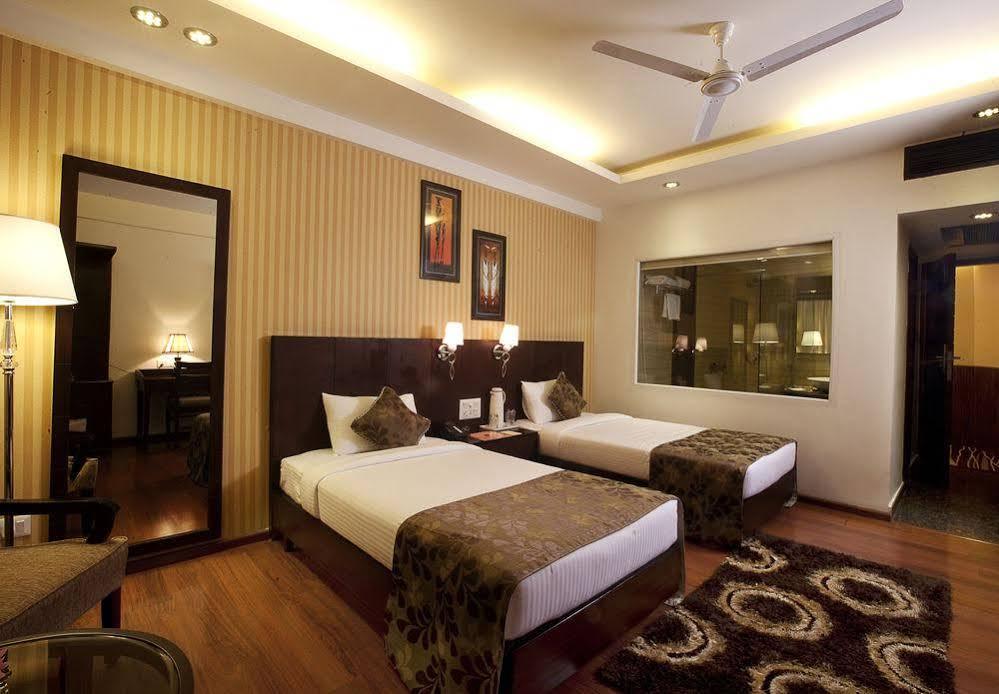 Hotel Asia Jammu Tawi カトラ エクステリア 写真
